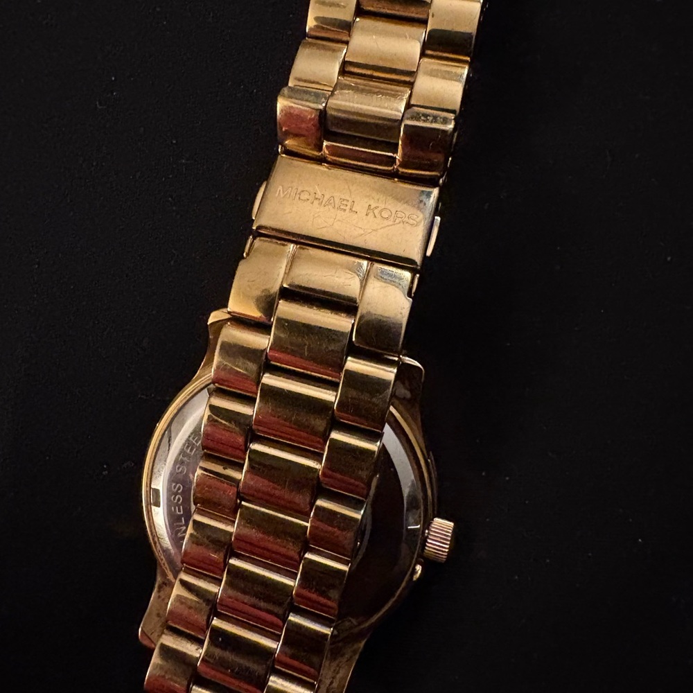 Michael Kors Gold-Tone Men's Watch - Picture 2 of 2